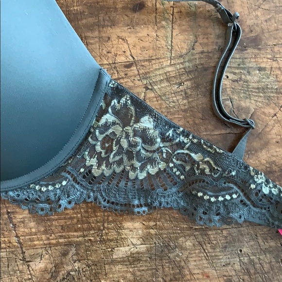 Lightly lined La Senza bra - Picture 2 of 6